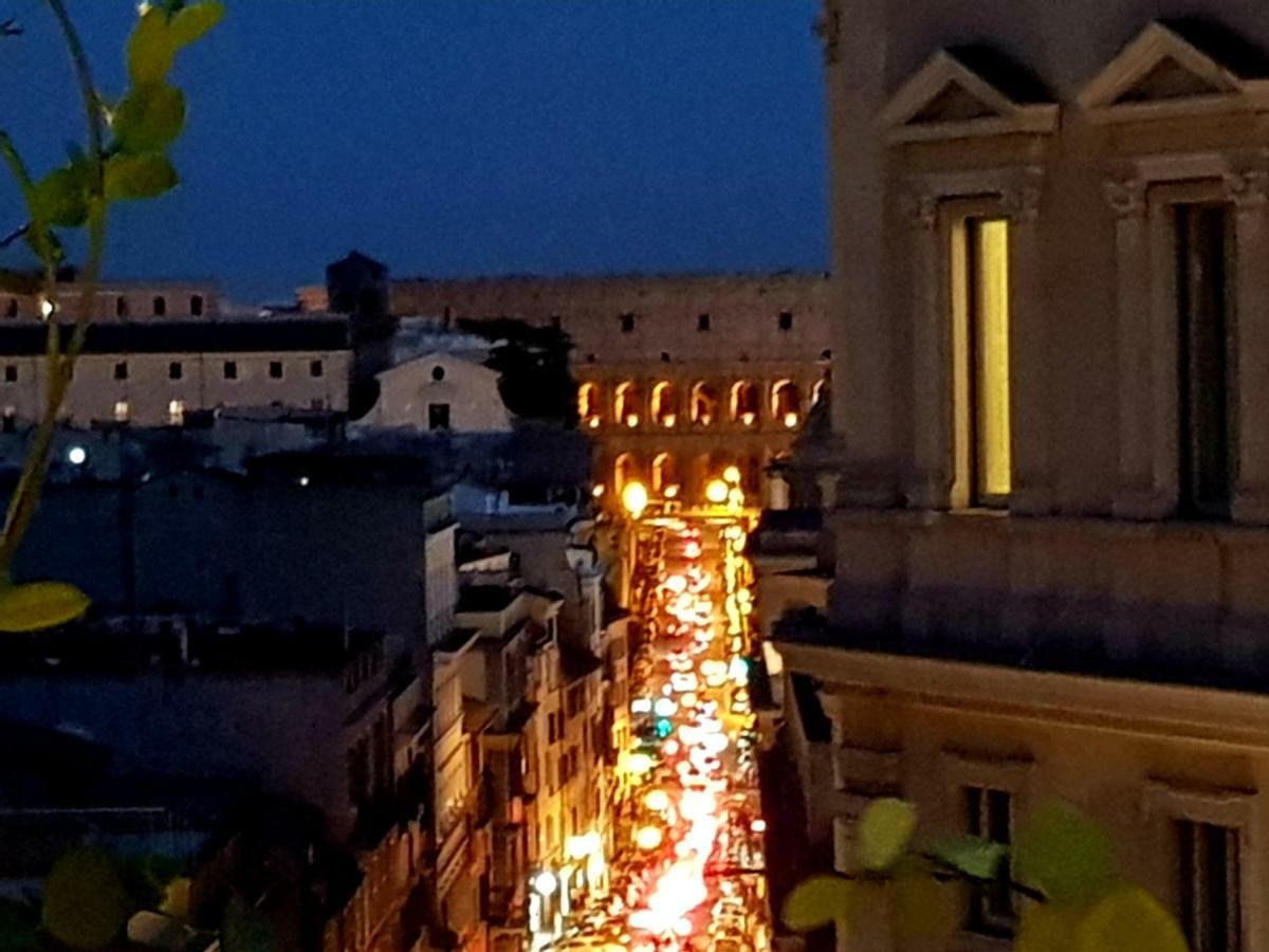 Casa Terrazza Colosseo Roma Exterior foto